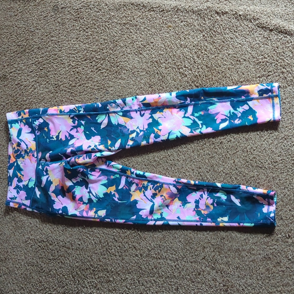 Tek gear ultra stretch spandex